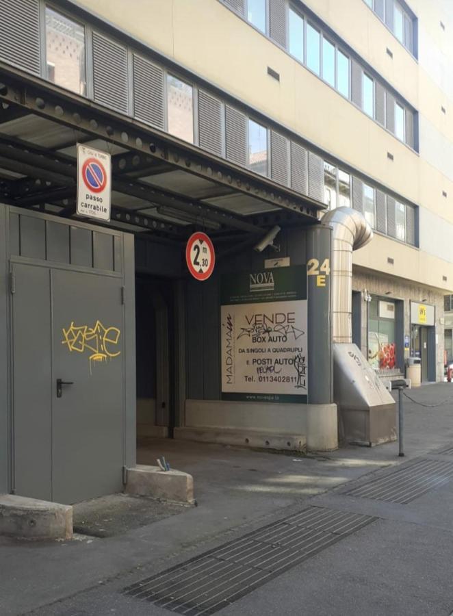 Open Space 53 Con Parcheggio In Struttura E Colazione Deliziosa 都灵 外观 照片